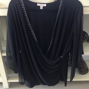 Beautiful 2x black top with sheer sleeves & bling